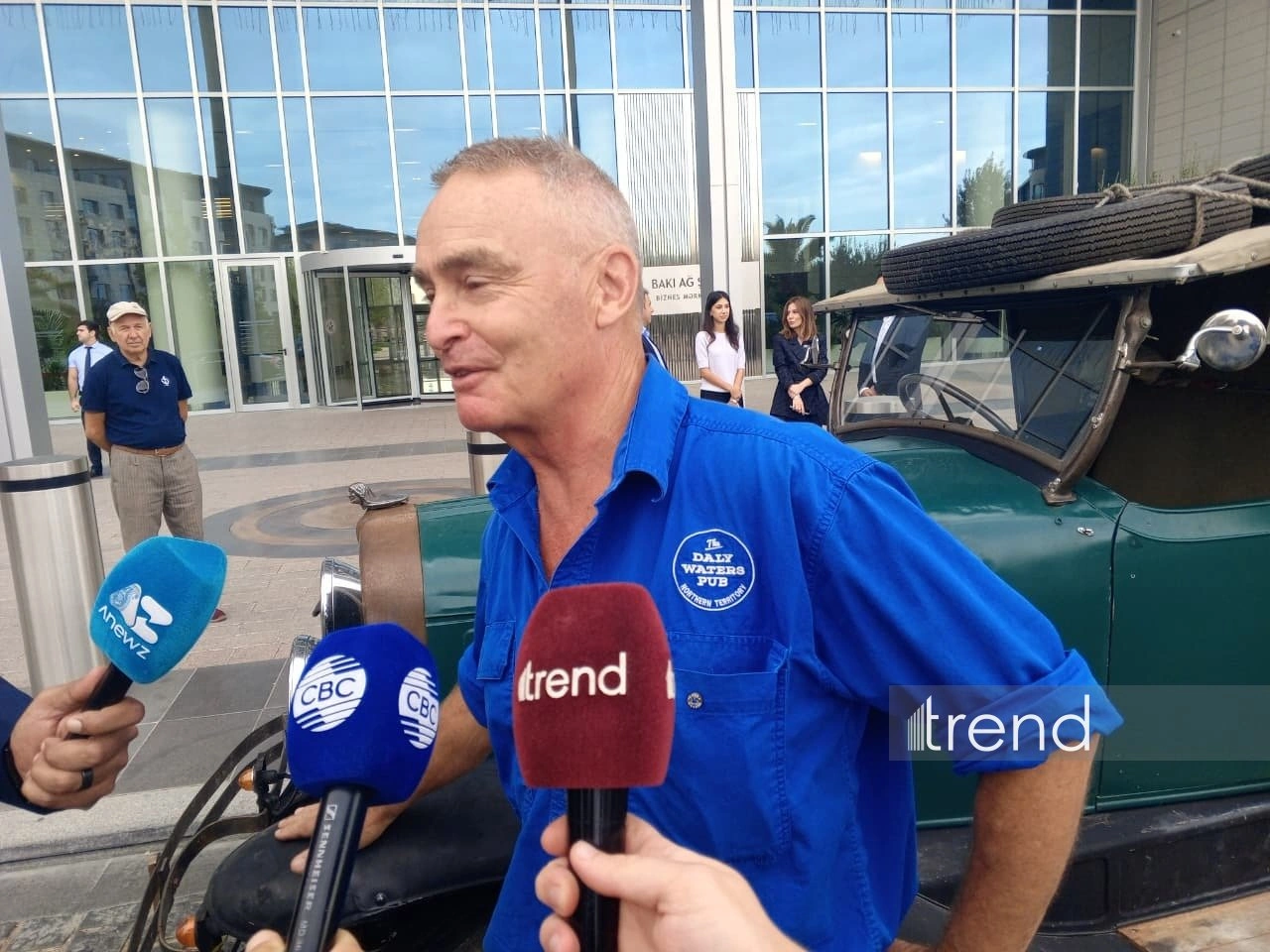 Australian traveler includes Azerbaijan in route for Parkinson’s research