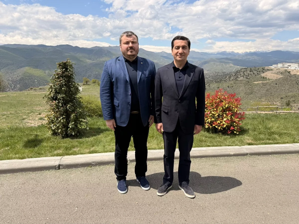 Ukraine envoy, Azerbaijani top official eye bilateral cooperation