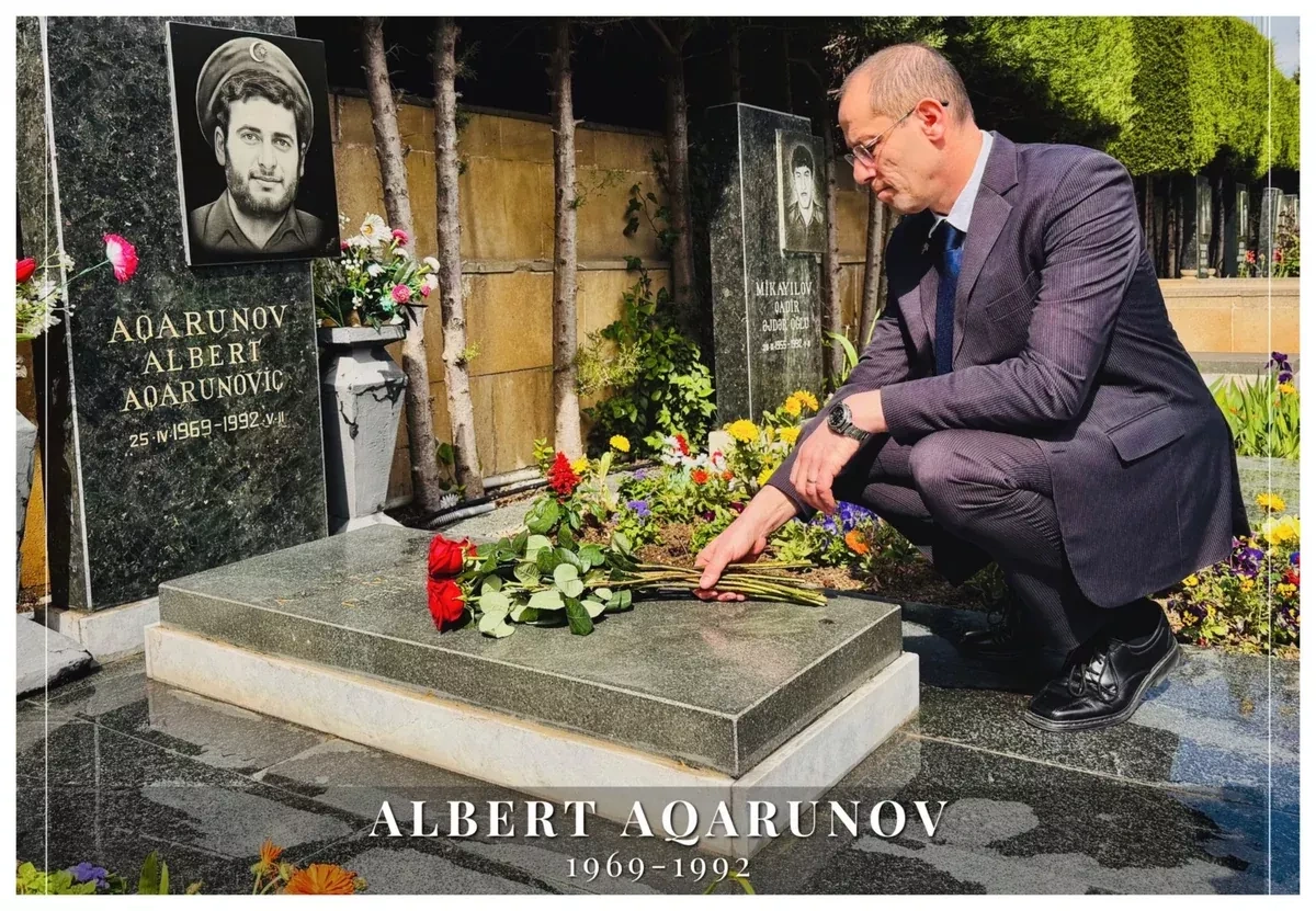 Israeli ambassador honours National Hero Albert Agarunov in Baku
