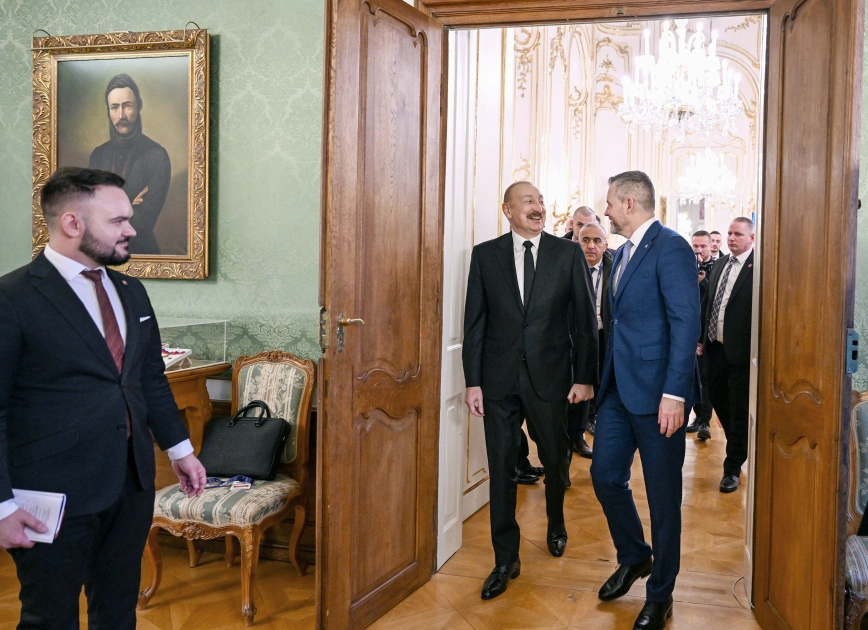 President Ilham Aliyev hold expanded meeting with President of Slovakia in Bratislava
