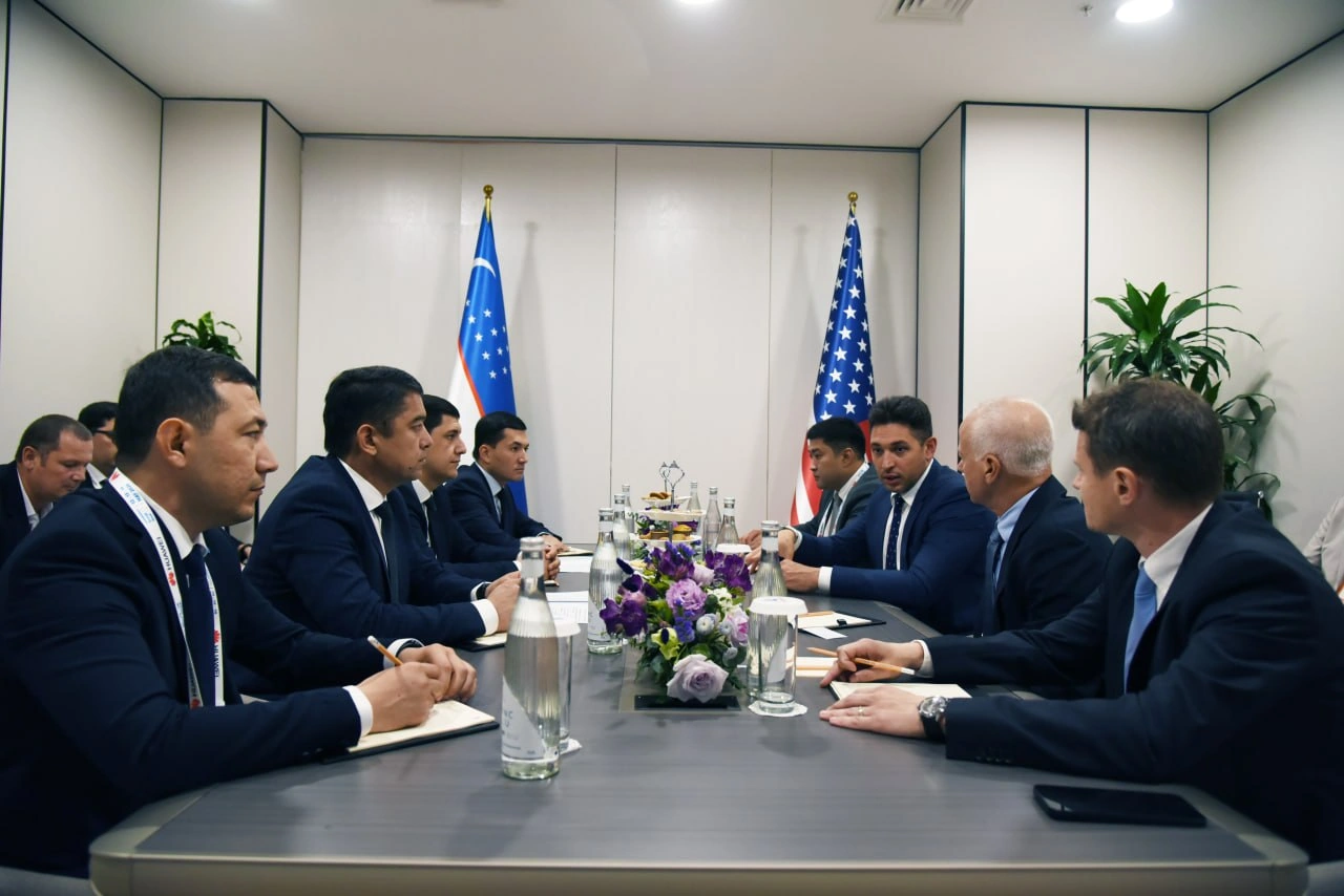 Uzbekneftegaz, U.S.-based Honeywell discuss projects in oil and gas sector