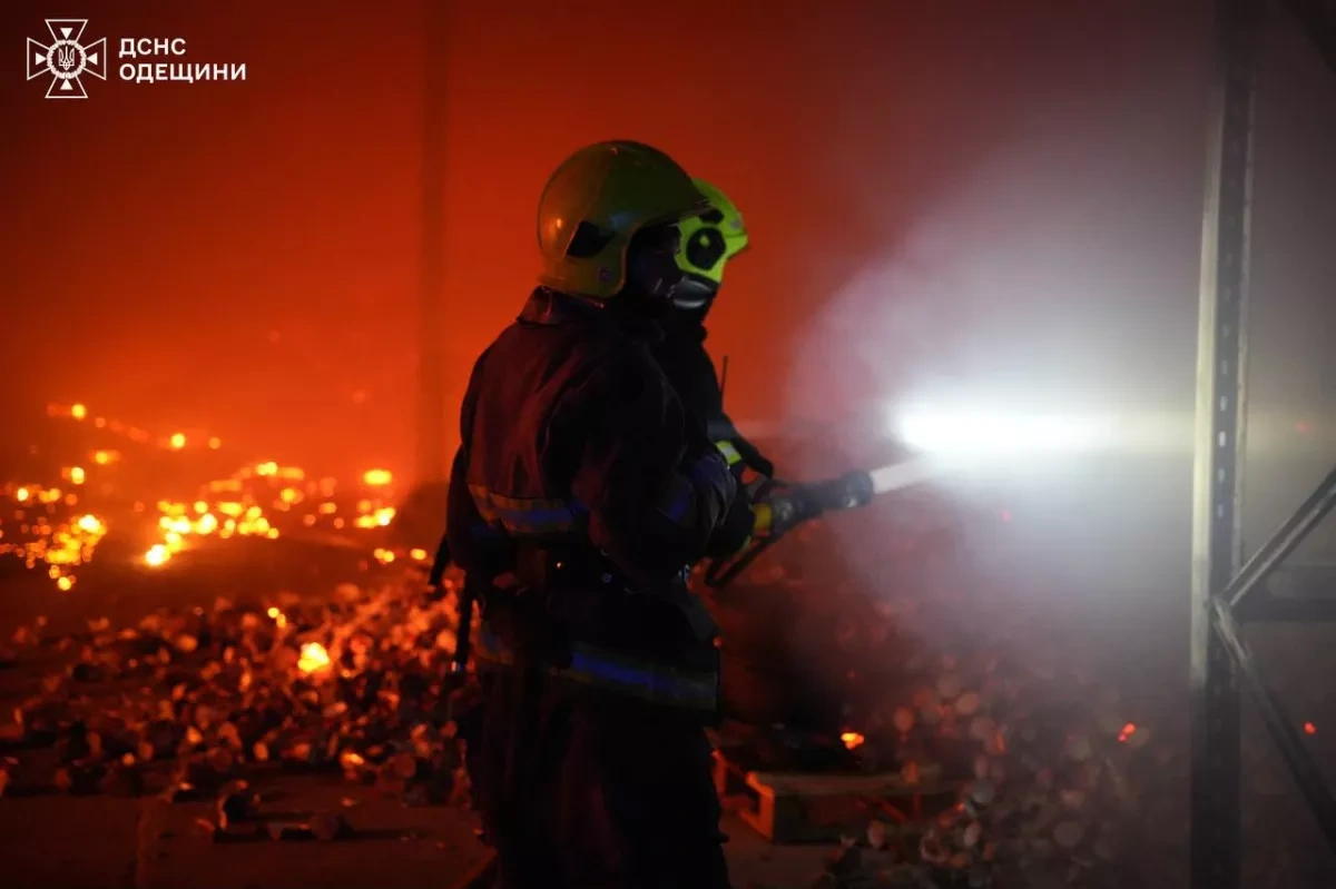 Russia launches overnight drone attack on Odesa PHOTO