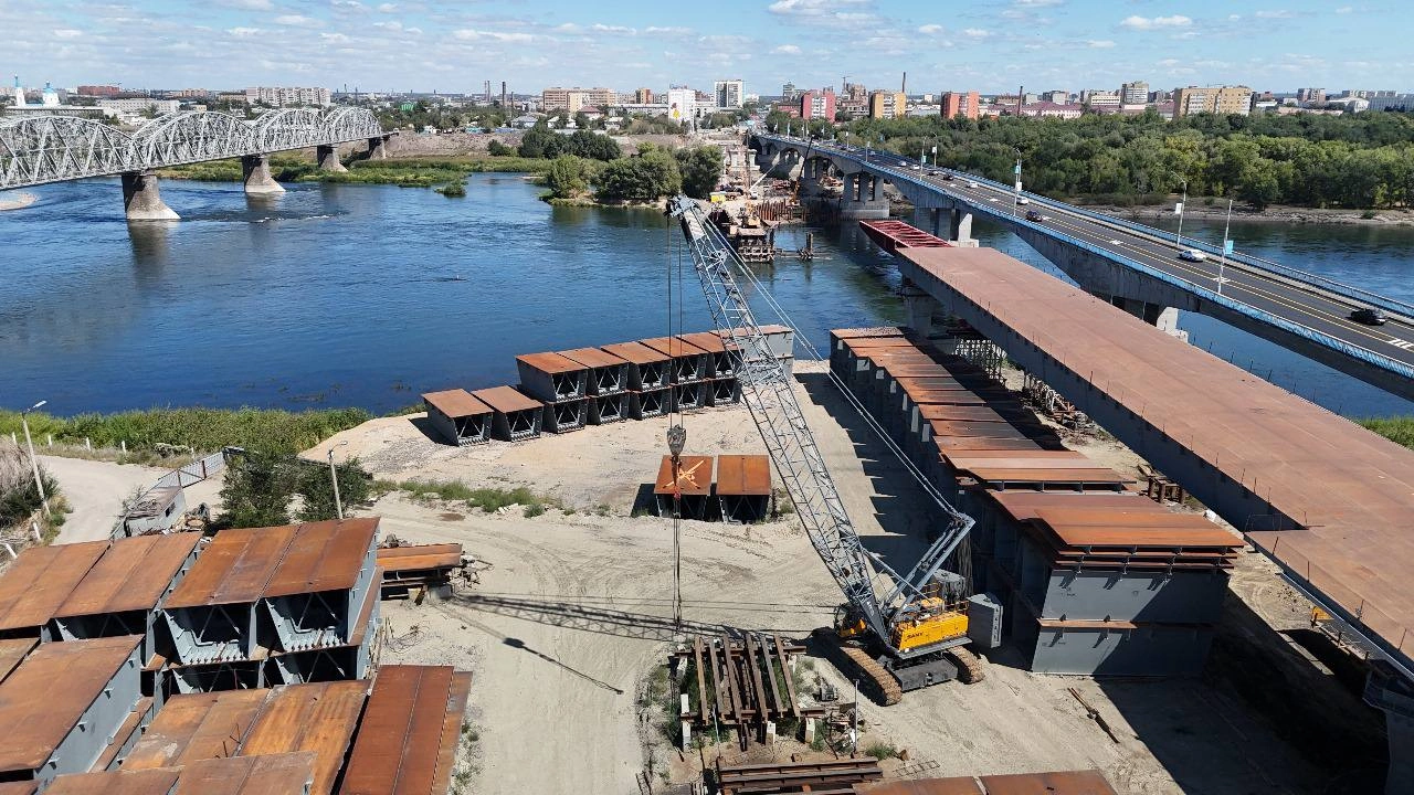 Construction of new road bridge continues in Kazakhstan’s Semey