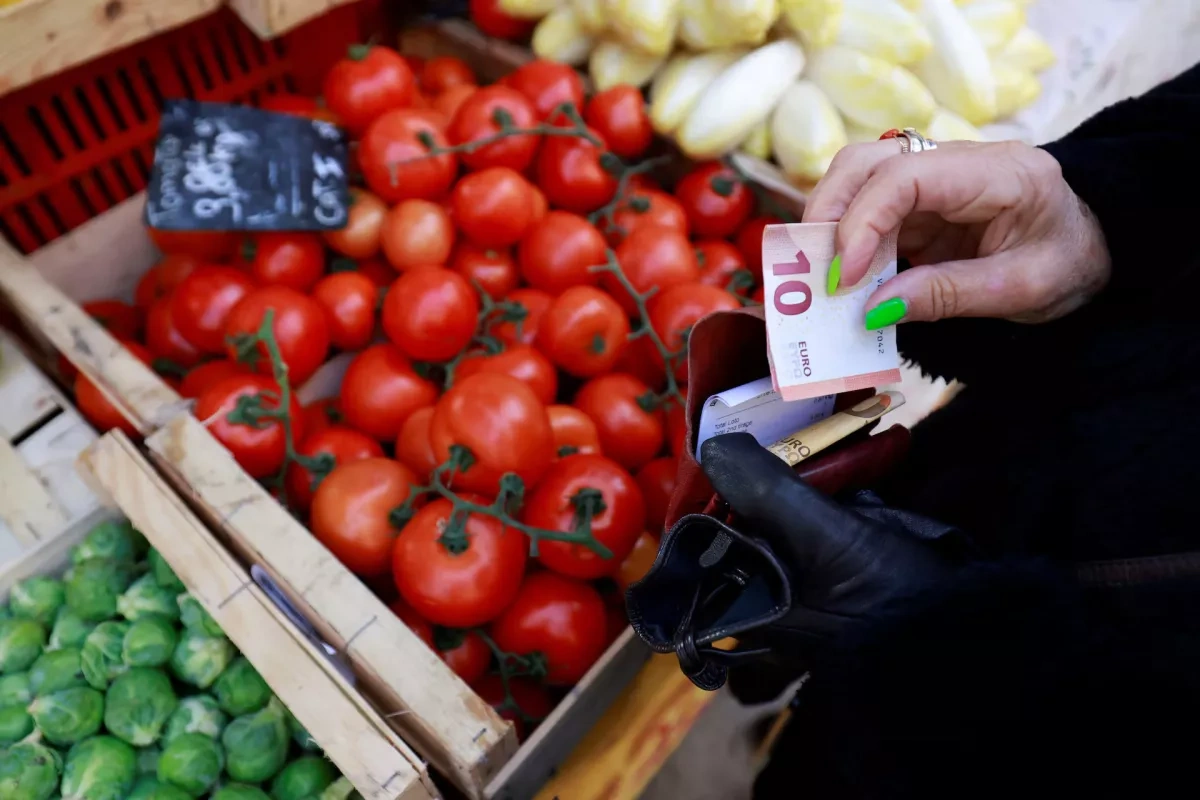 French inflation falls to five-year low as energy prices decline