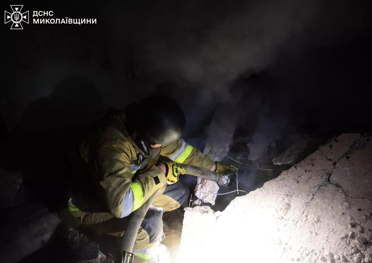 Russian drones damage civilian infrastructure in Ukraine's Mykolaiv photo
