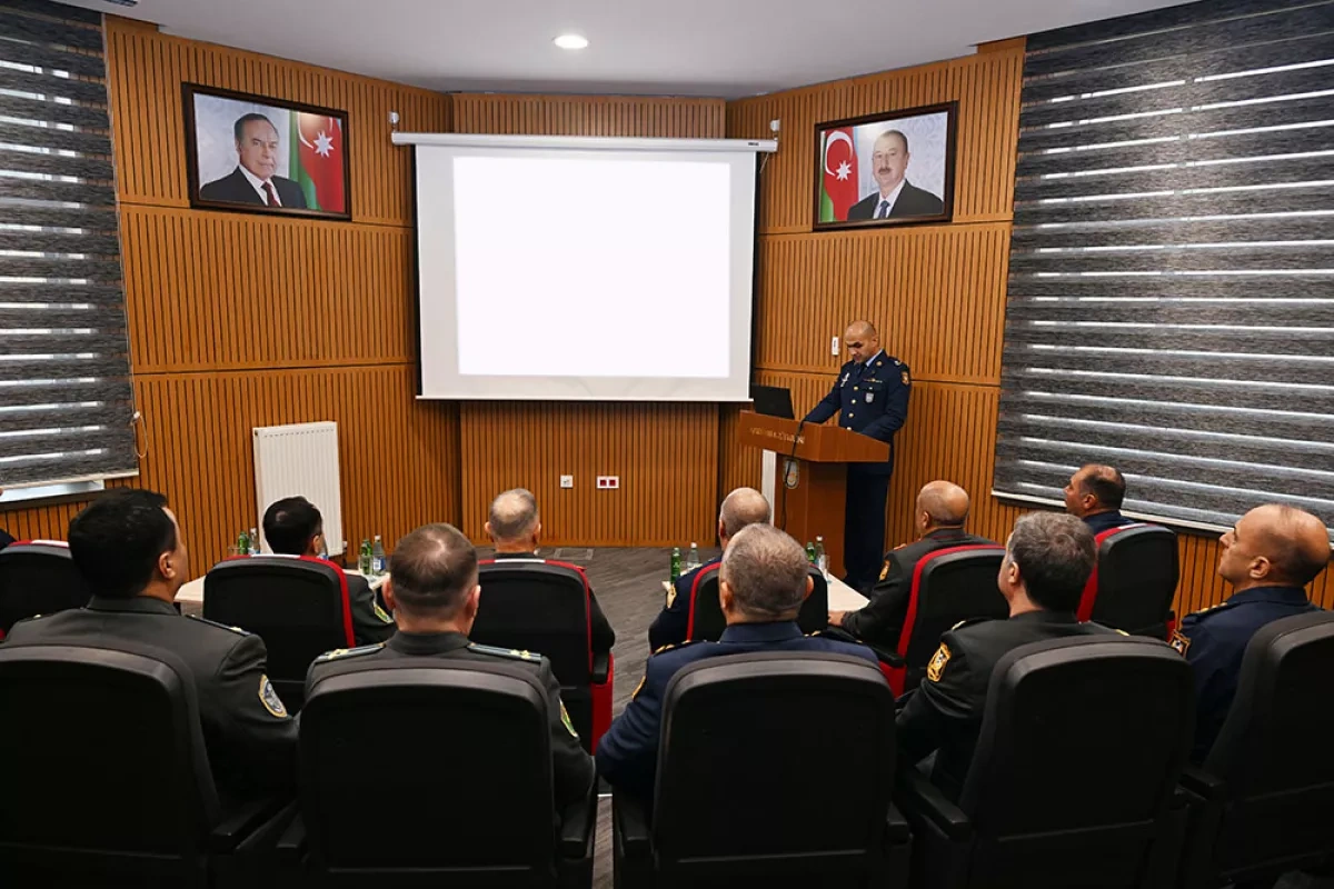 Azerbaijan briefs Uzbek military delegation on cybersecurity, combat control systems Photo