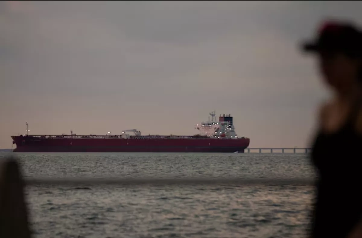 UK considers selling oil from seized Russian tankers to offset costs