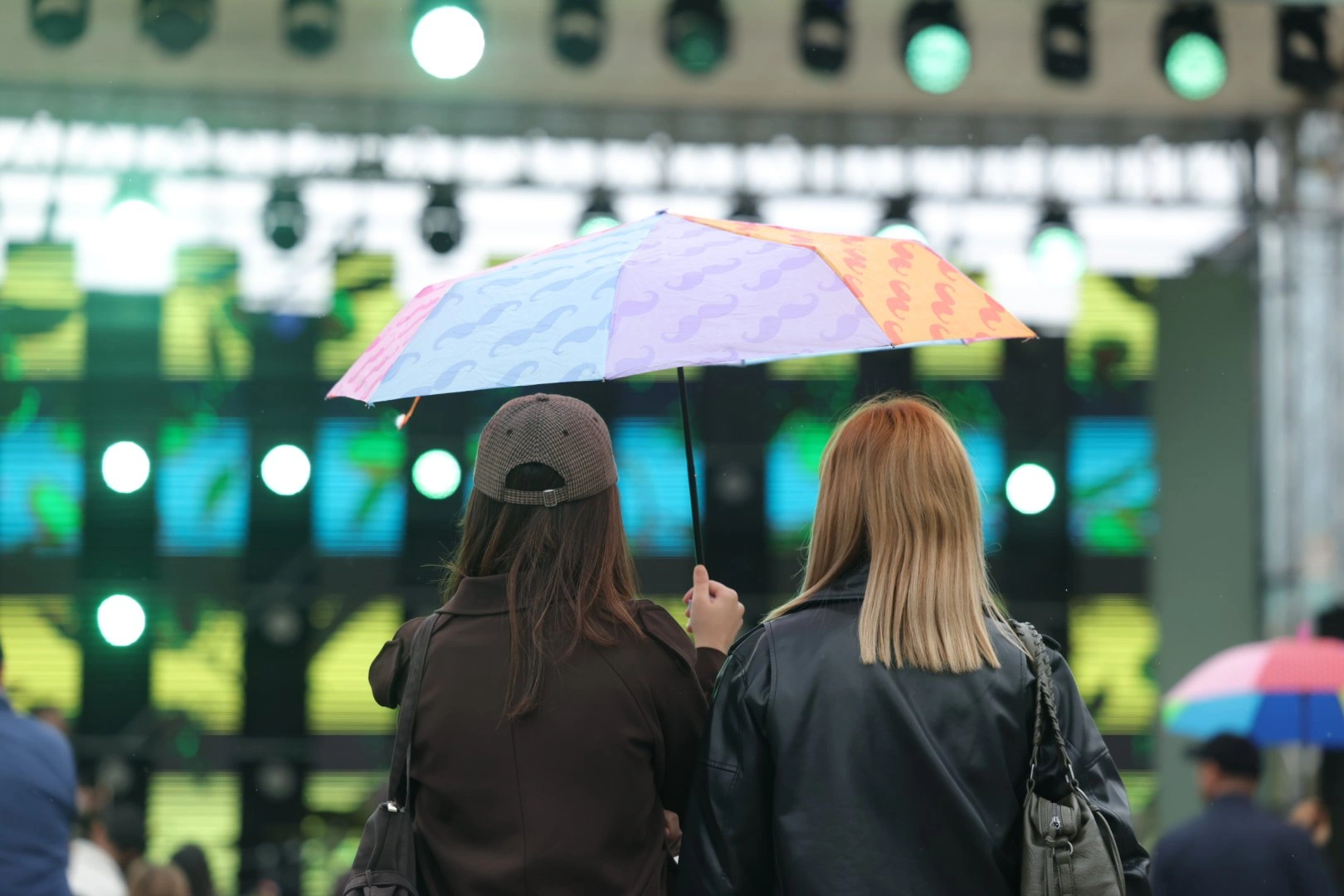 Olive Festival continues in Baku despite rainy weather (PHOTO)