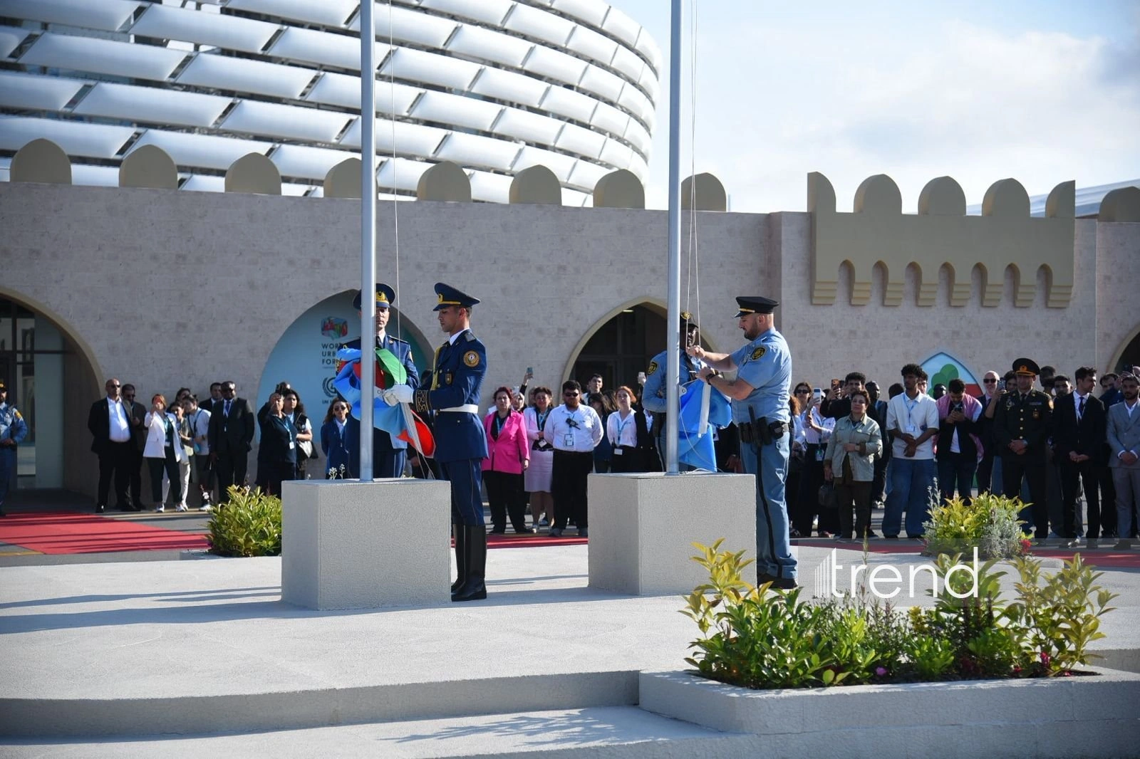 WUF13 hosts ceremony of lowering flags of Azerbaijan and UN (PHOTO)