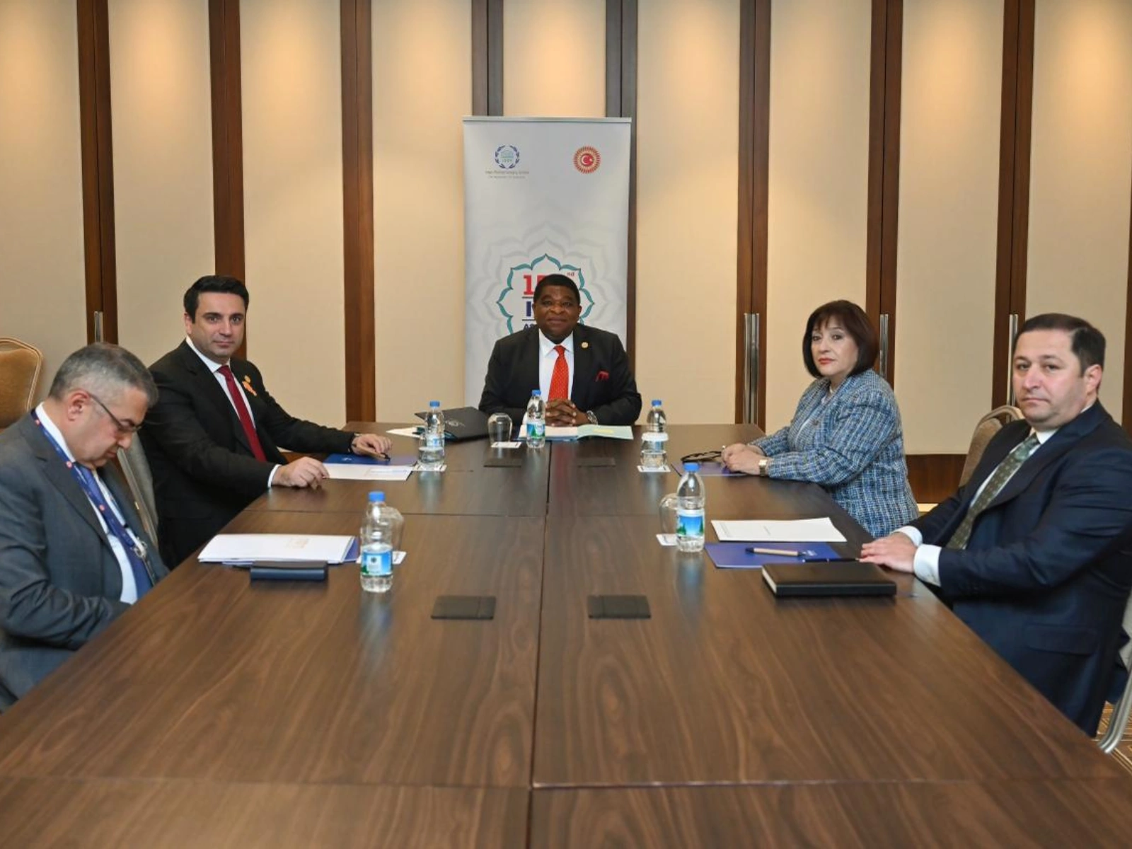 Azerbaijani and Armenian parliamentary speakers meet in Türkiye's Istanbul (PHOTO)