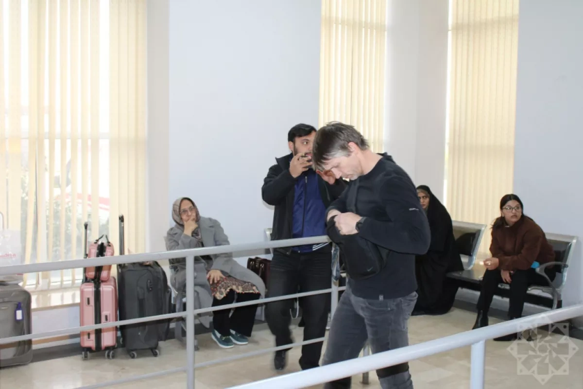 Swedish, Czech diplomats evacuated from Iran via Azerbaijan Photo