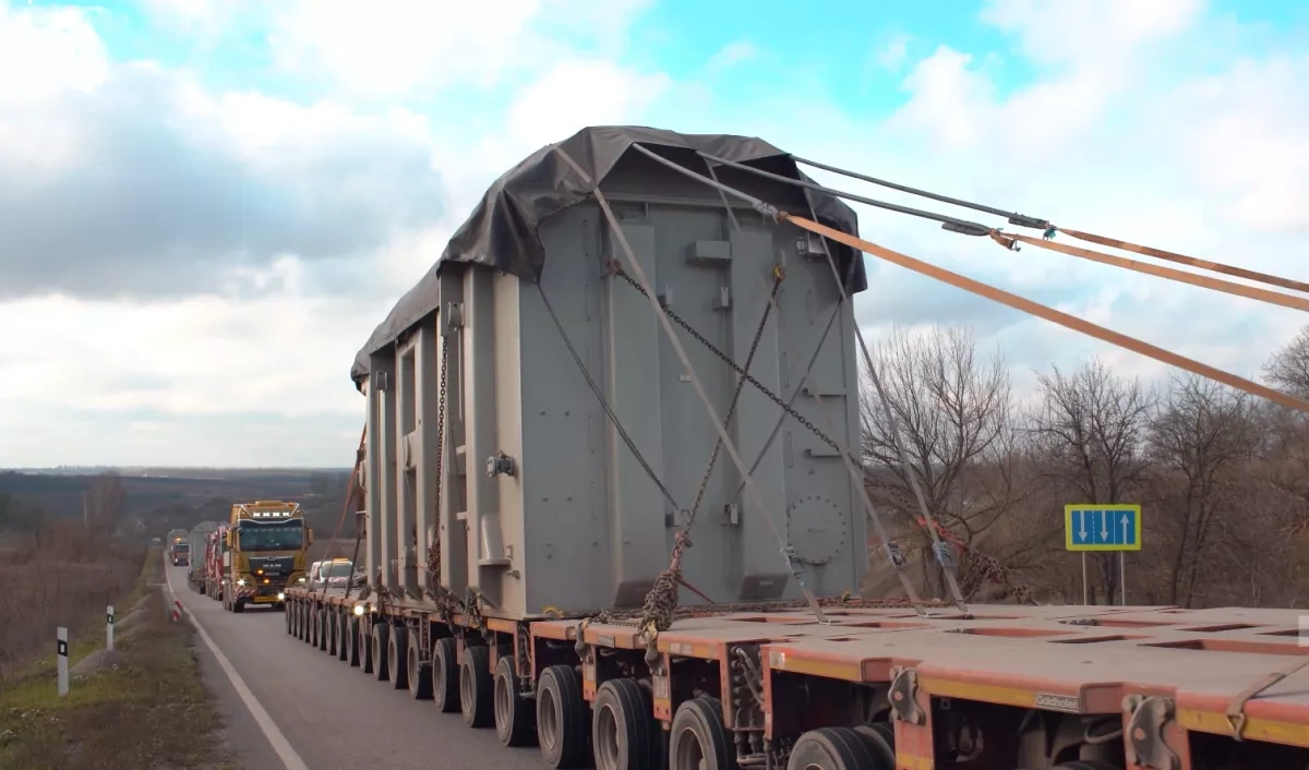 Japan donates $20 million in power equipment to support Ukraine