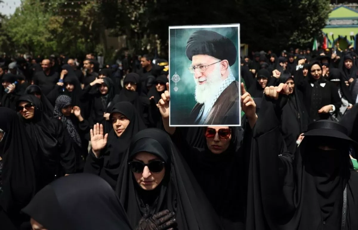 Iran pardons 850 prisoners ahead of Khamenei funeral ceremonies