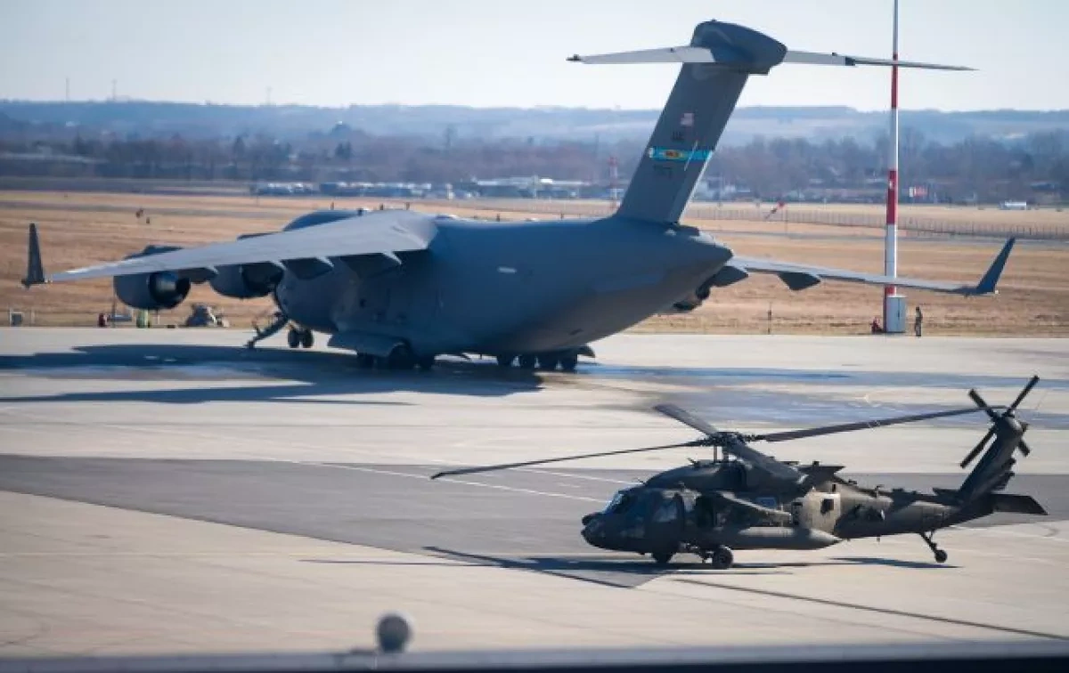 Military helicopter crashes in US, killing both crew members VIDEO