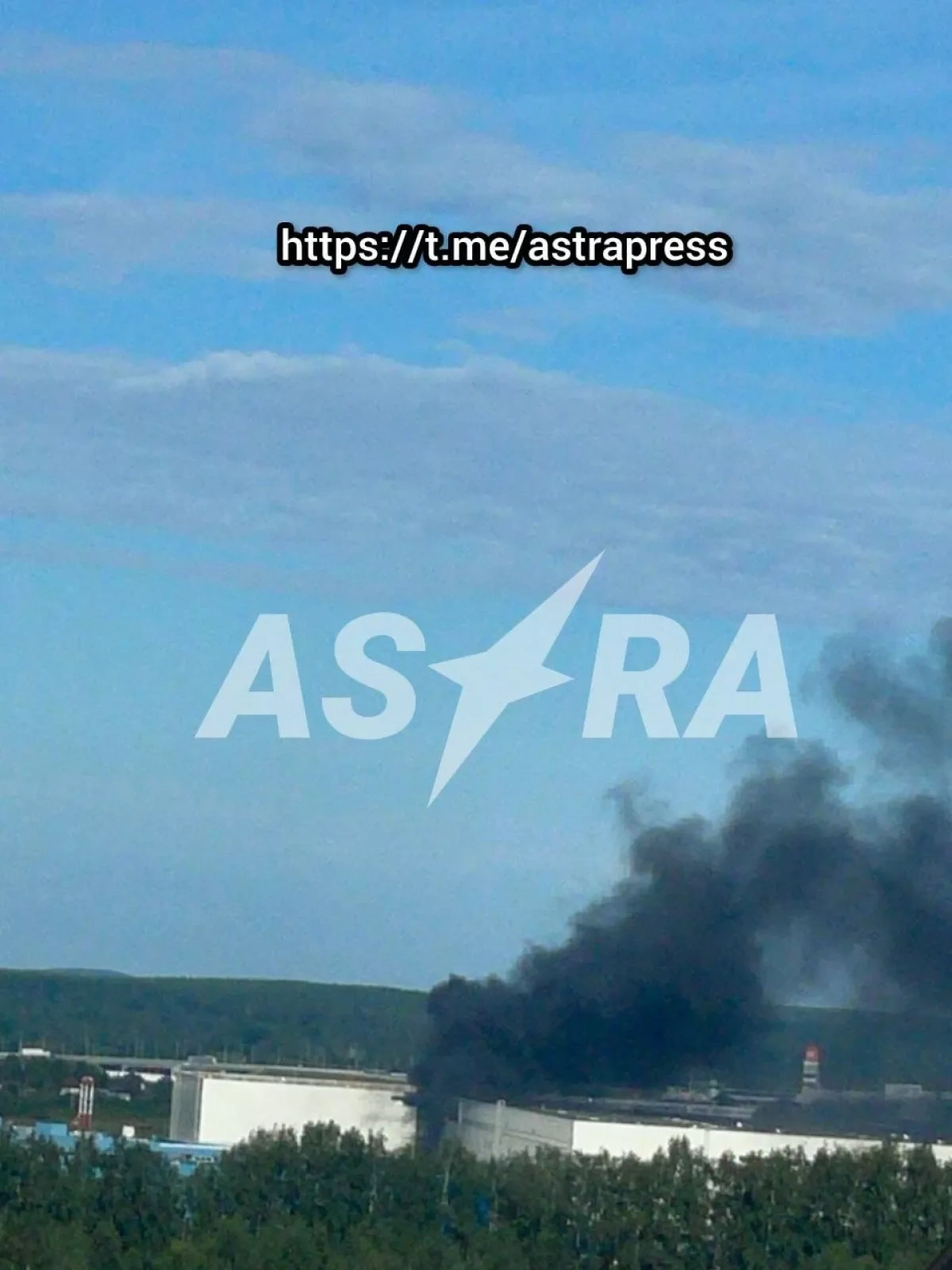 Drone attack triggers fire at Wildberries logistics hub in Russia's Yekaterinburg PHOTO/VIDEO