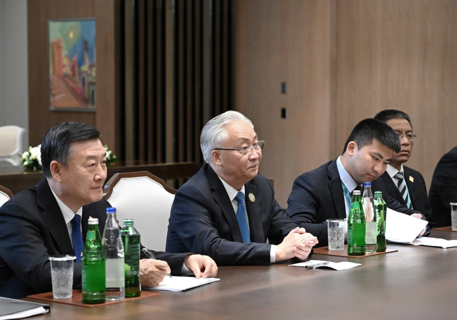 President Ilham Aliyev receives Vice Premier of the State Council of China (PHOTO)