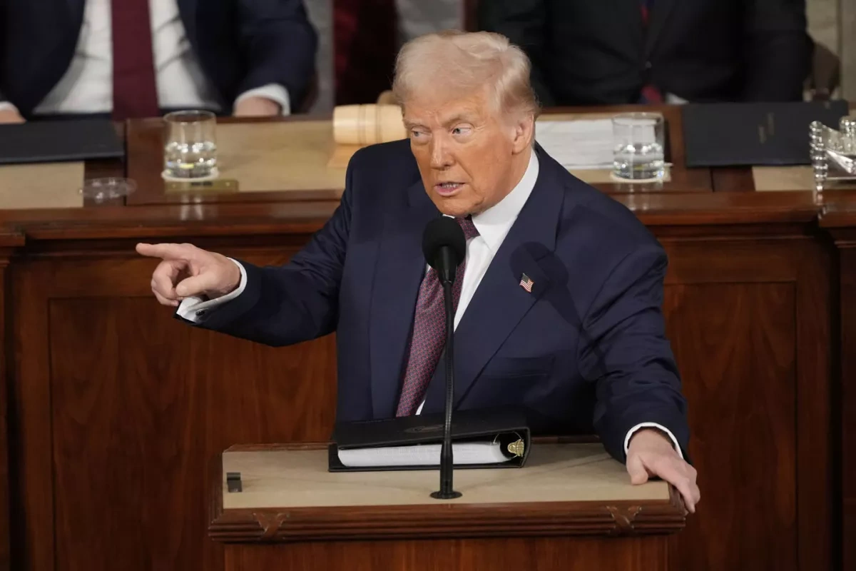 US could easily open Strait of Hormuz, Trump claims