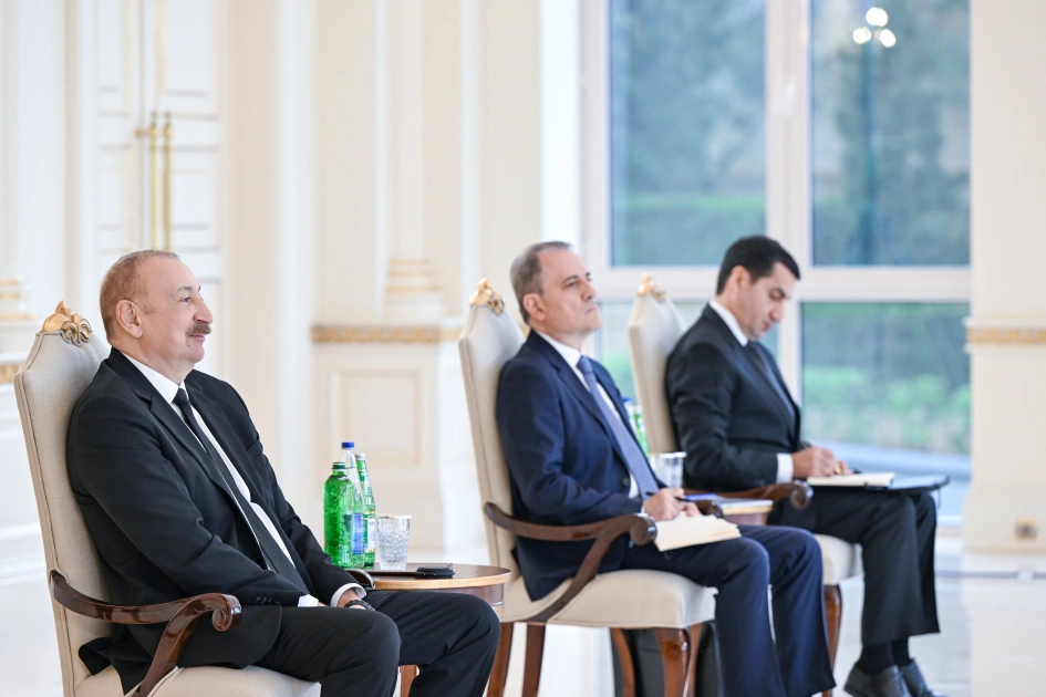 President Ilham Aliyev accepts credentials of Indonesia's newly appointed ambassador (PHOTO)