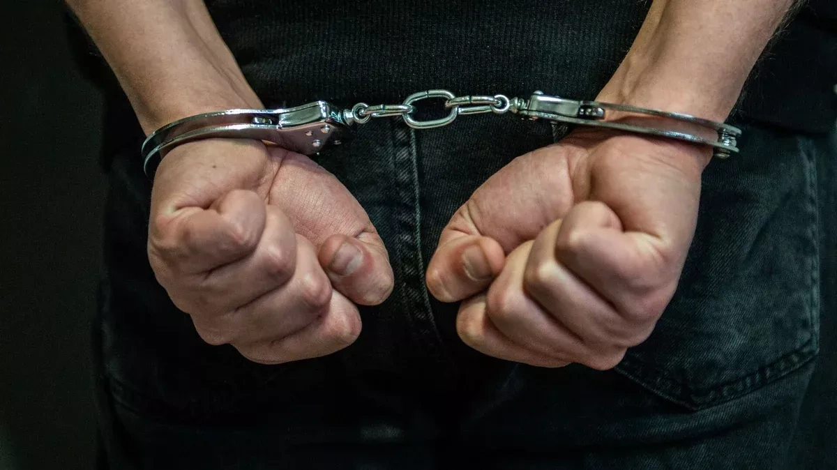 Kazakhstan extradites Azerbaijani fraud suspect to face charges