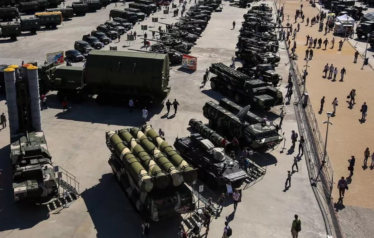 Intel chief: Russia among global leaders in arms exports