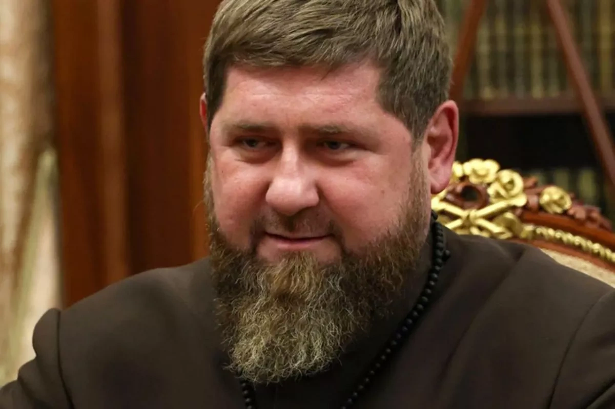 Ukraine says Chechen leader suffers kidney failure, Kremlin eyes successor