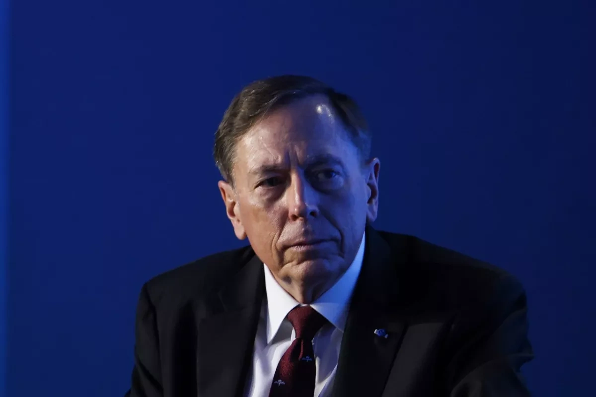 Media: Former CIA chief drafting plan on Iraq’s Hashd al-Shaabi