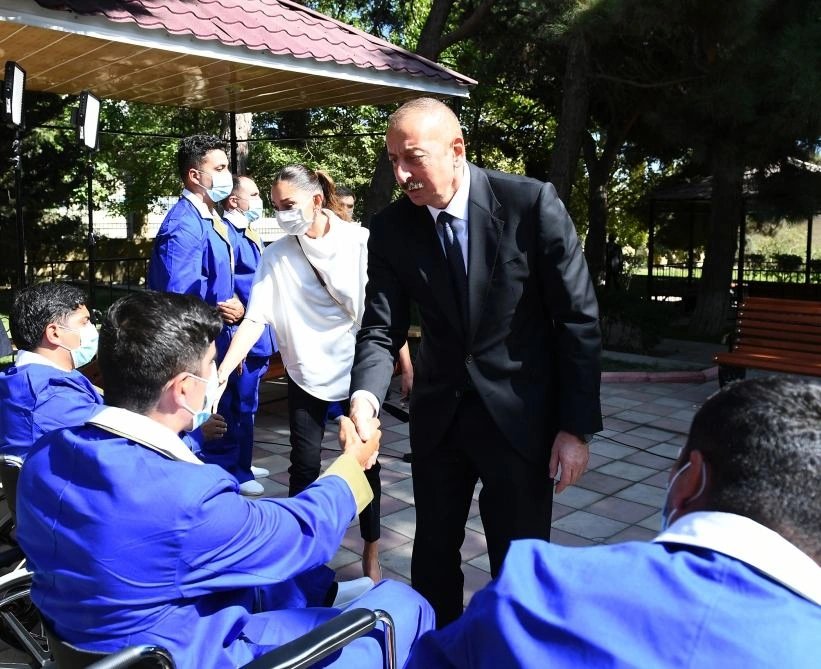 Chronicles of Victory (September 30, 2020): President Ilham Aliyev, First Vice President Mehriban Aliyeva meet with wounded servicemen undergoing treatment at Central Military Clinical Hospital of Defense Ministry (PHOTO/VIDEO)