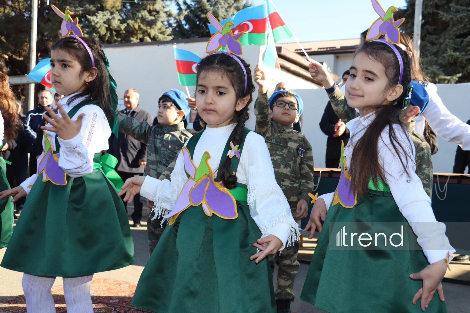 First group of ex-IDPs returns to Azerbaijan's Karkijahan settlement (PHOTO)