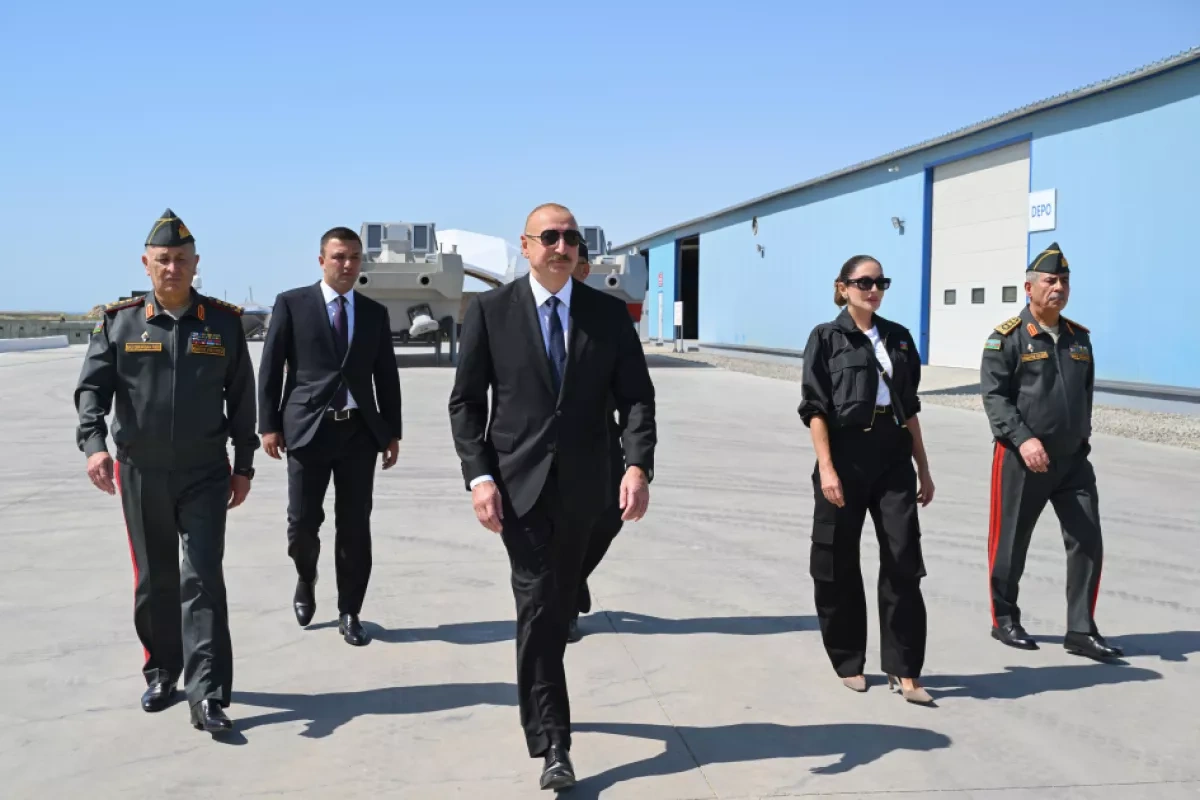 President Aliyev, first lady visit Azerbaijan’s Navy, inspect naval capabilities PHOTO