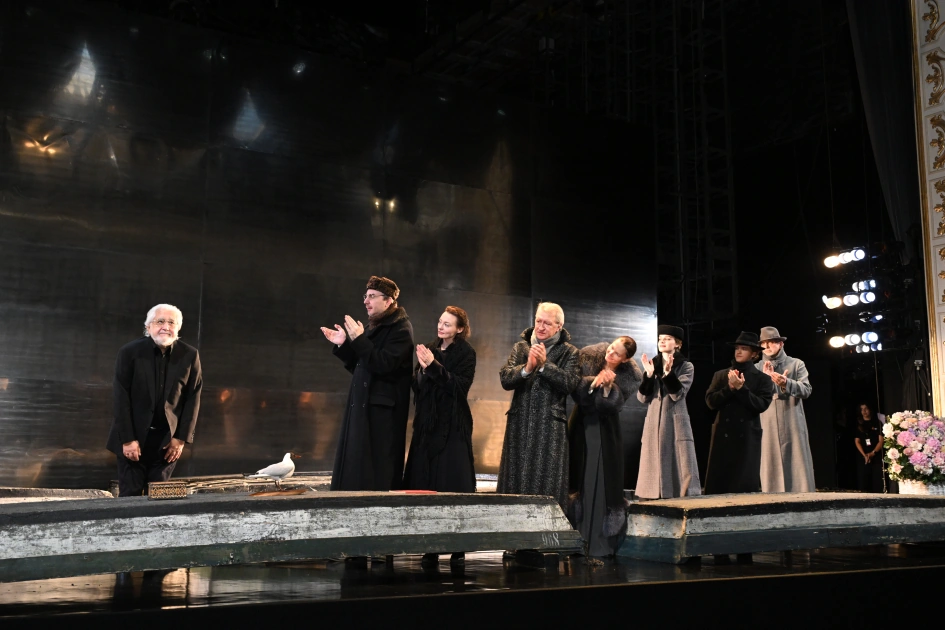 First Vice-President Mehriban Aliyeva attended performance of “The Seagull” (PHOTO)