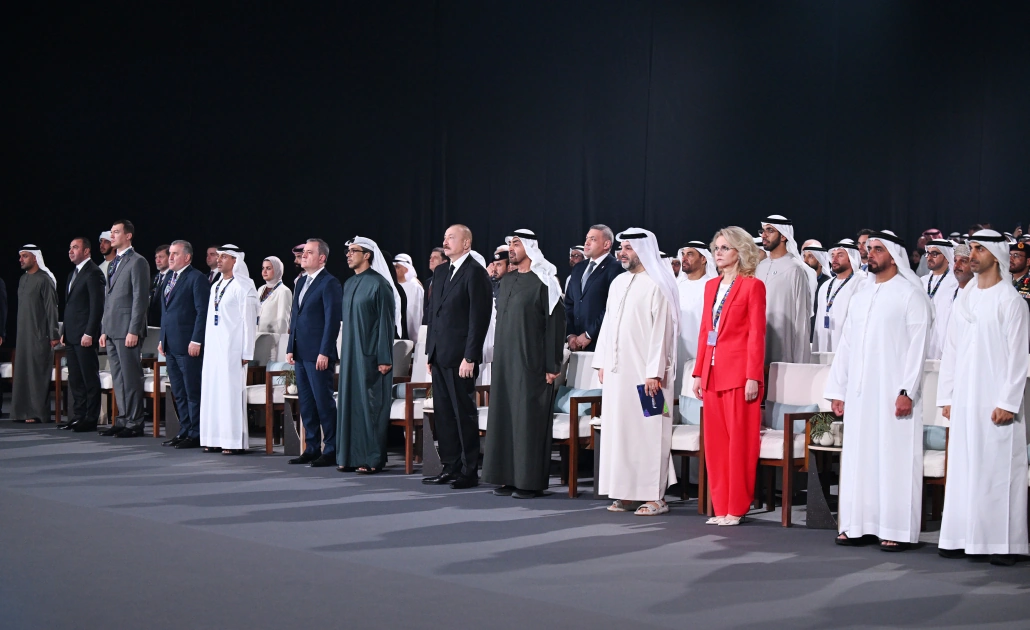 President Ilham Aliyev meets with President of United Arab Emirates in Abu Dhabi (PHOTO)