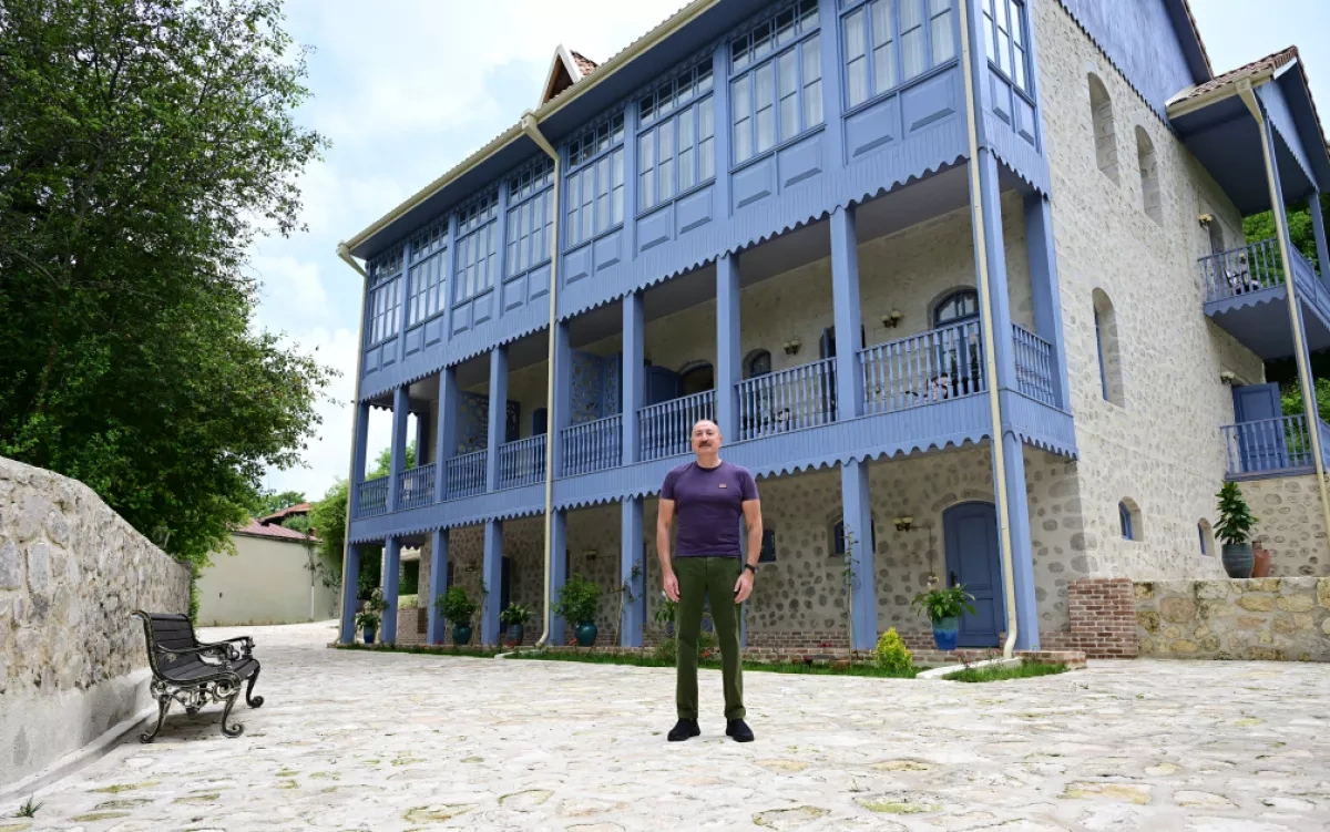 President Aliyev reviews restored buildings of “Yasaman” Hotel in Shusha PHOTO