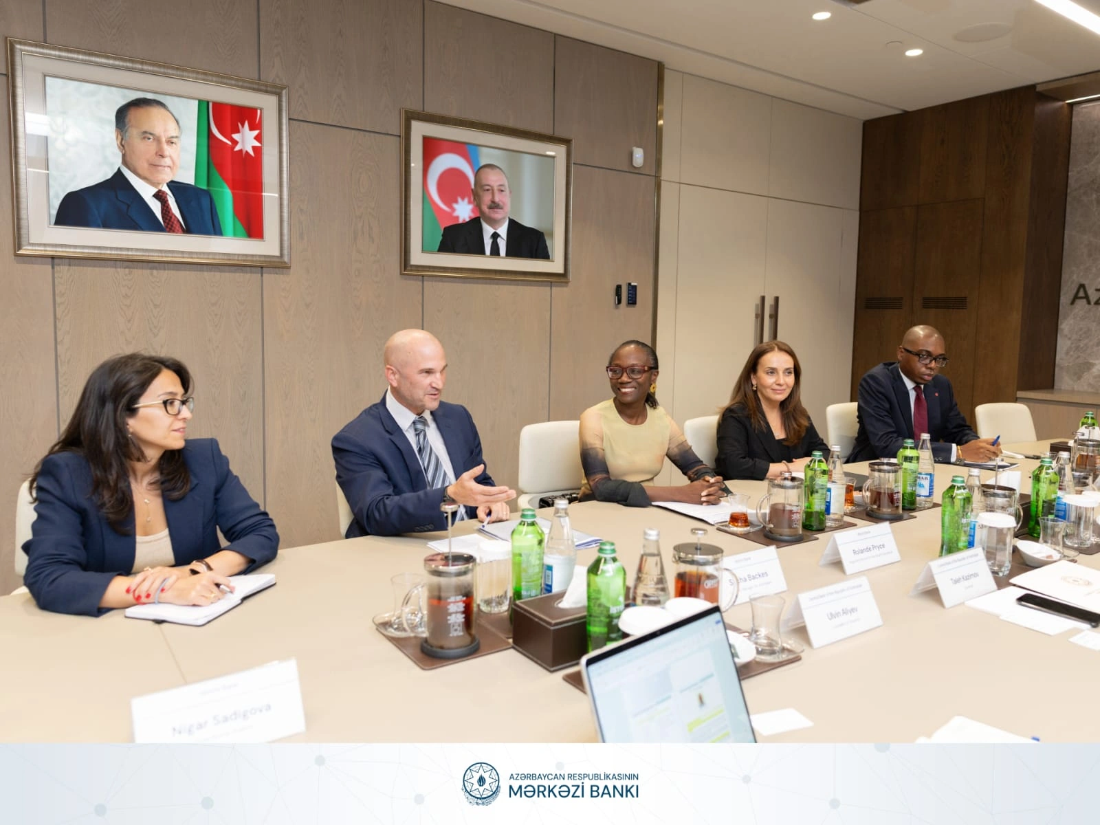 Azerbaijan, World Bank discuss cooperation on ongoing projects (PHOTO)