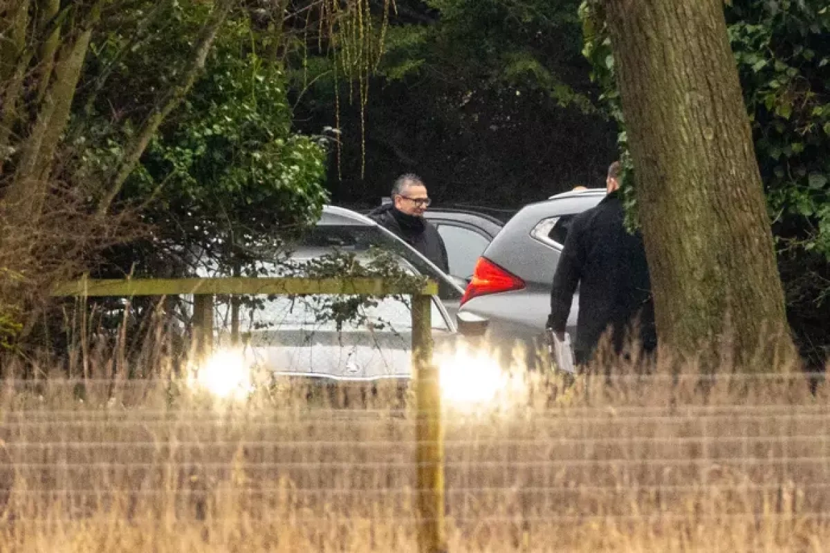 Andrew Mountbatten-Windsor arrested on suspicion of misconduct in public office Epstein probe