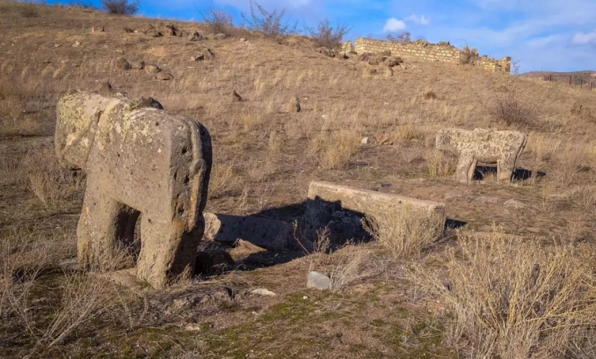 Azerbaijan’s stone sculpture: mastery, culture, and spiritual symbols. Part III Exploring history on Caliber.Az