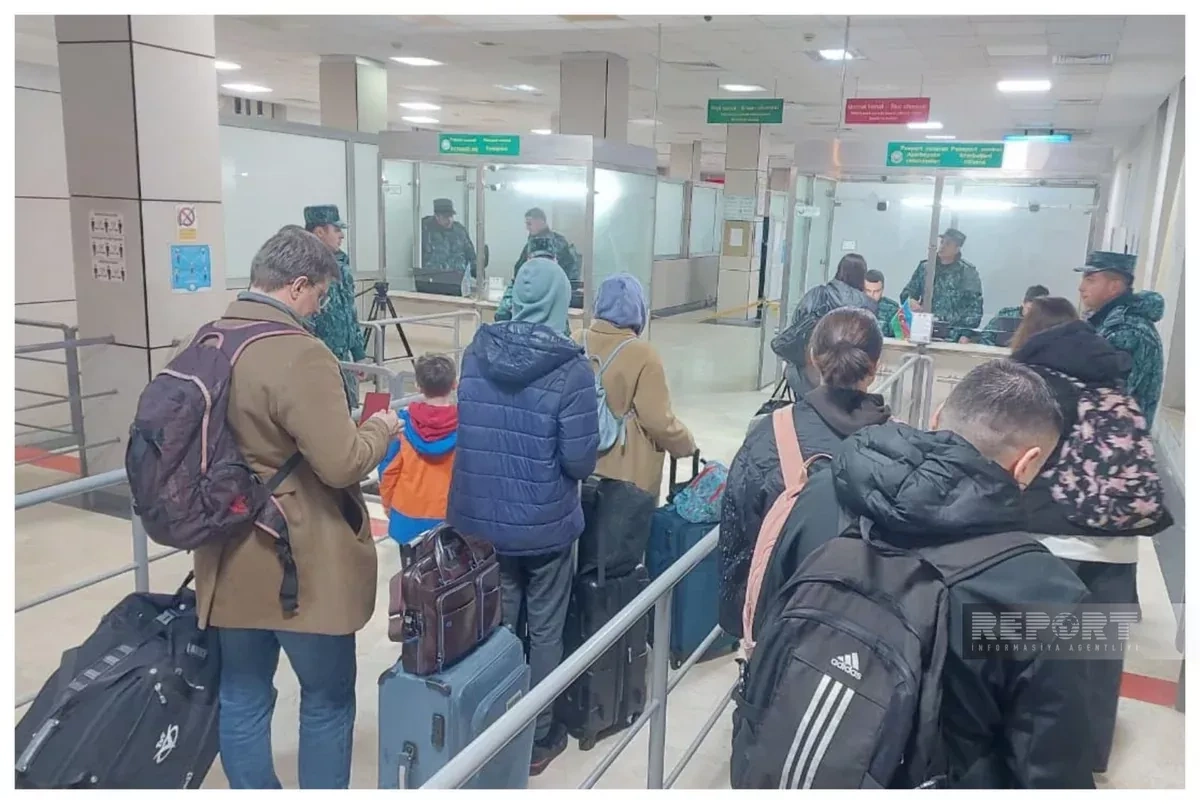 Azerbaijan evacuates 60 foreign nationals from Iran in 24 hours PHOTO
