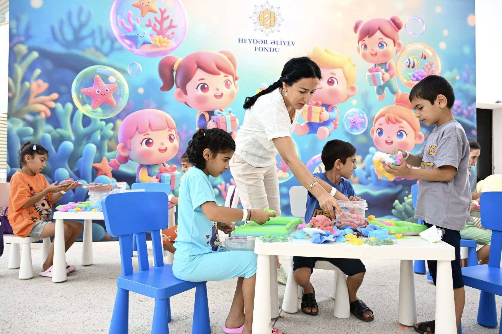 On initiative of Mehriban Aliyeva, President of Heydar Aliyev Foundation, entertainment event held for children in need of special care (PHOTO)