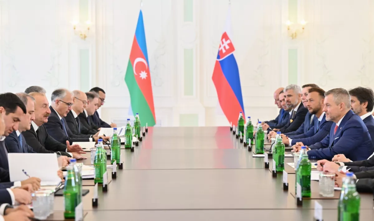 Azerbaijani, Slovak leaders meet in extended format in Shusha PHOTO