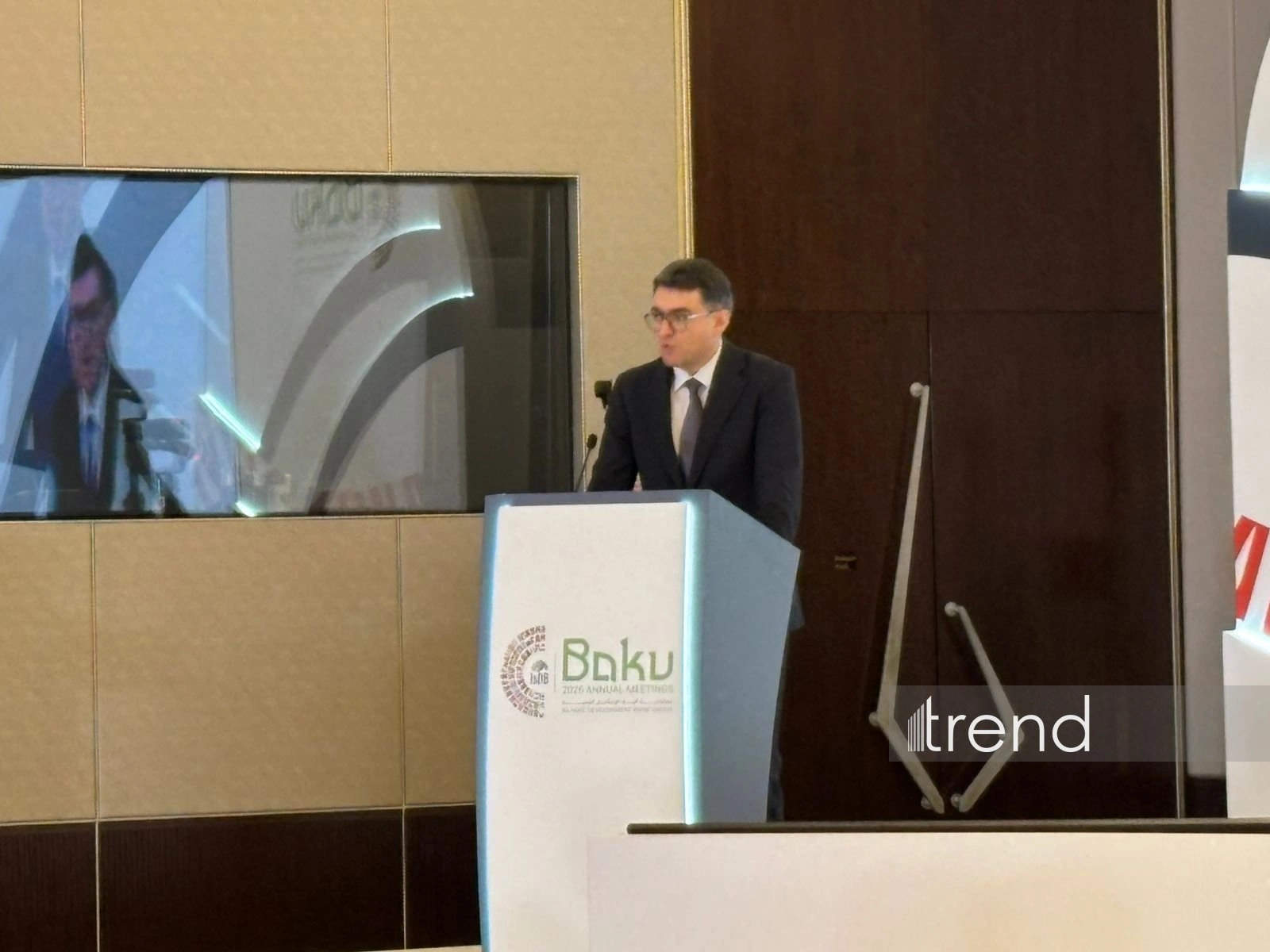 Azerbaijan outlines multi-gigawatt green energy and transit corridor expansion plans