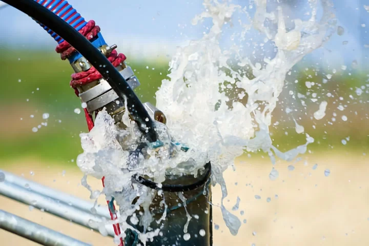 Turkmennebit boosts water supply output by 2% in 2025