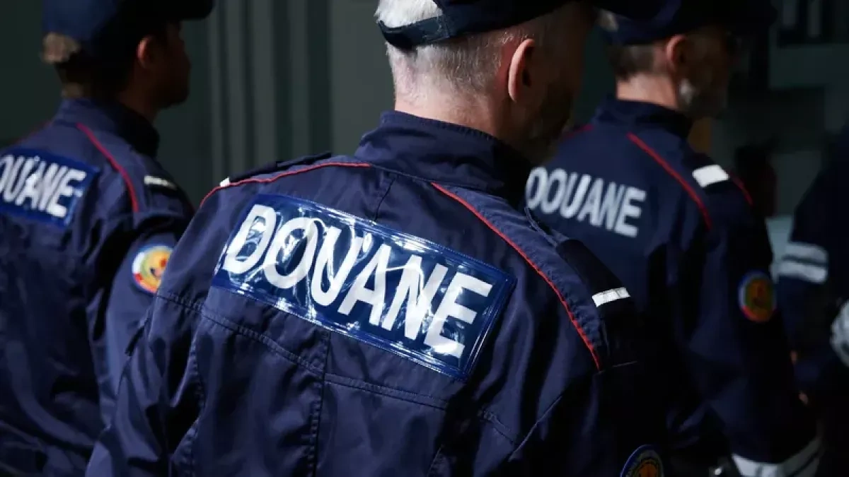 French authorities seize 180 kg of cocaine on southern highway