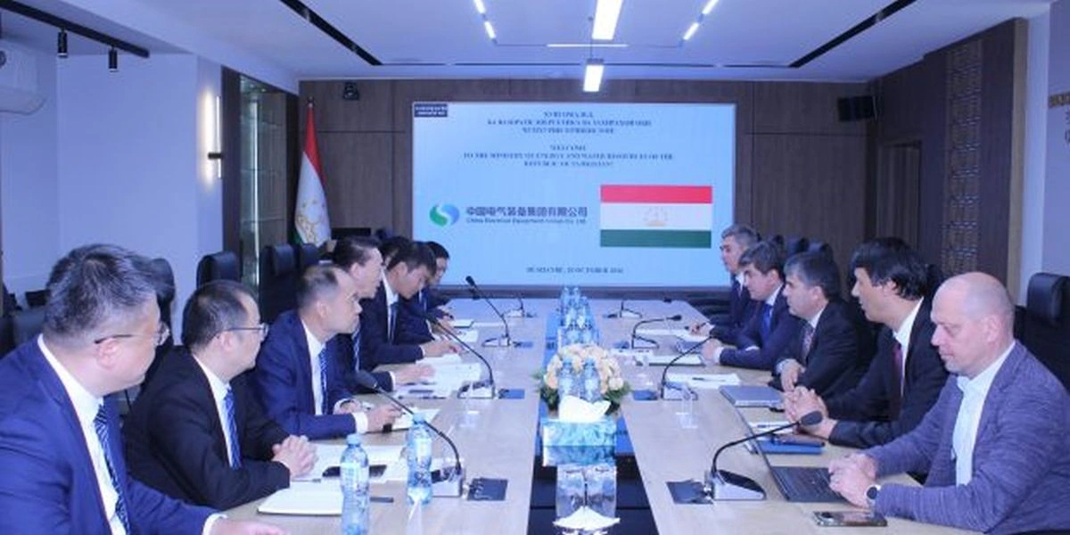 Tajikistan, China’s CEEG discuss solar, wind power buildout