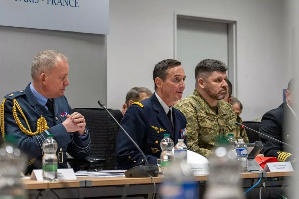 French, British, Ukrainian chiefs meet in Paris on Ukraine security guarantees PHOTO