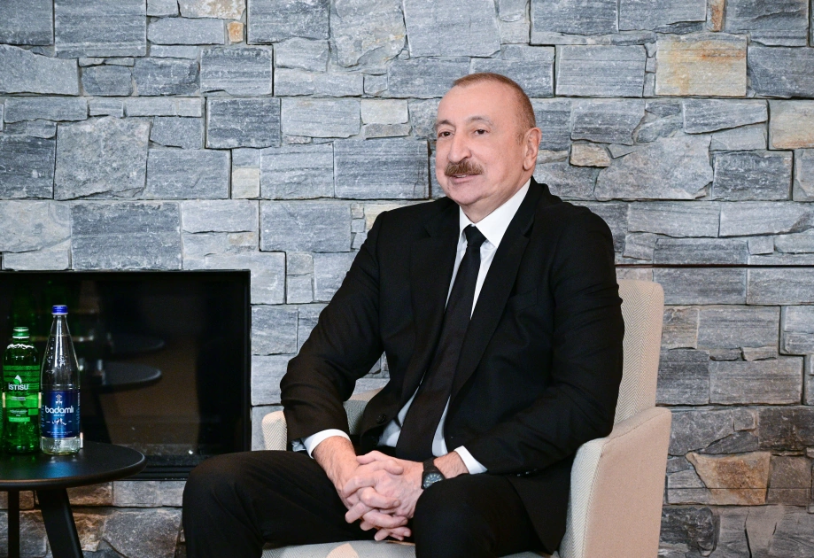 President Ilham Aliyev meets with Prime Minister and Foreign Minister of Qatar in Davos (PHOTO)