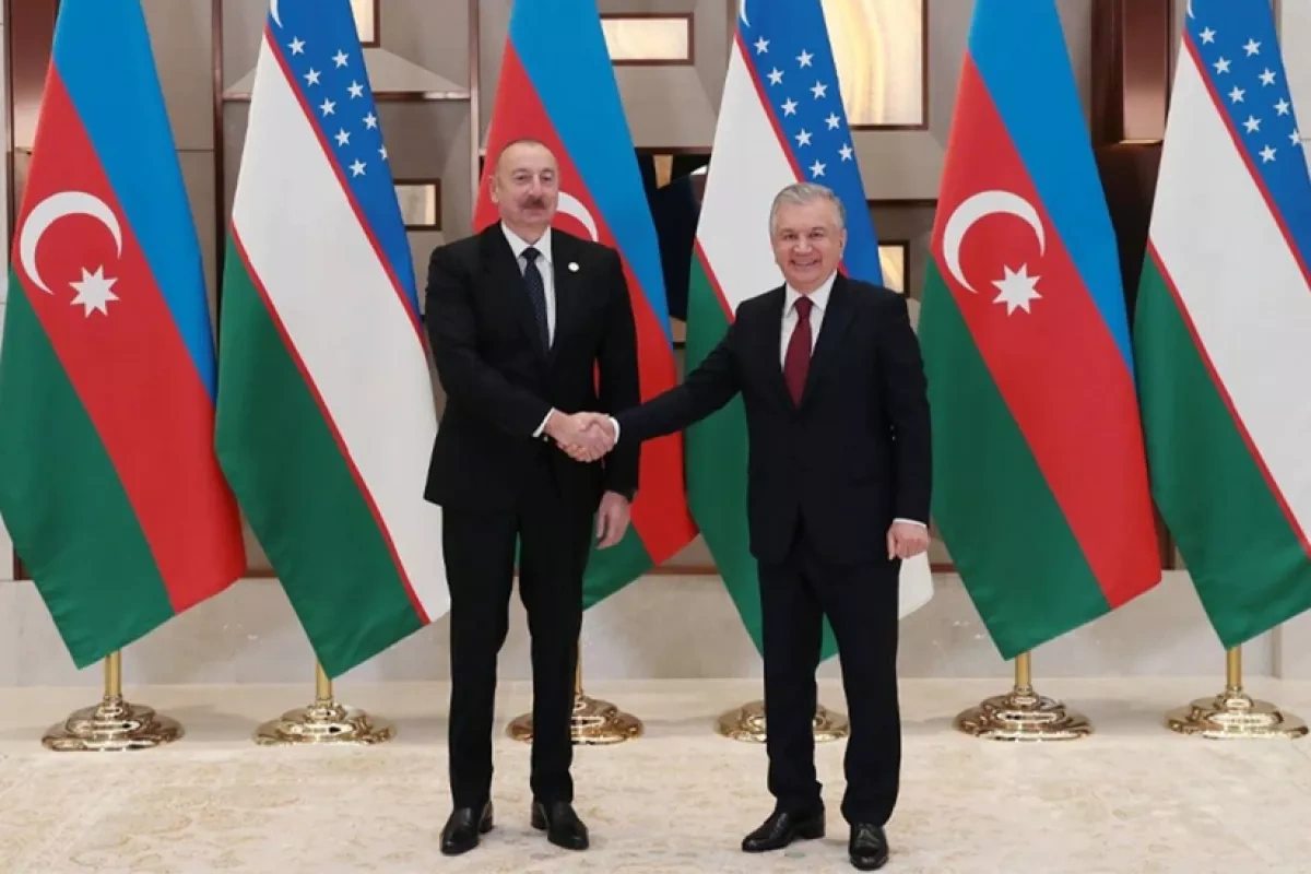 Uzbek president congratulates Azerbaijani president, praises his leadership