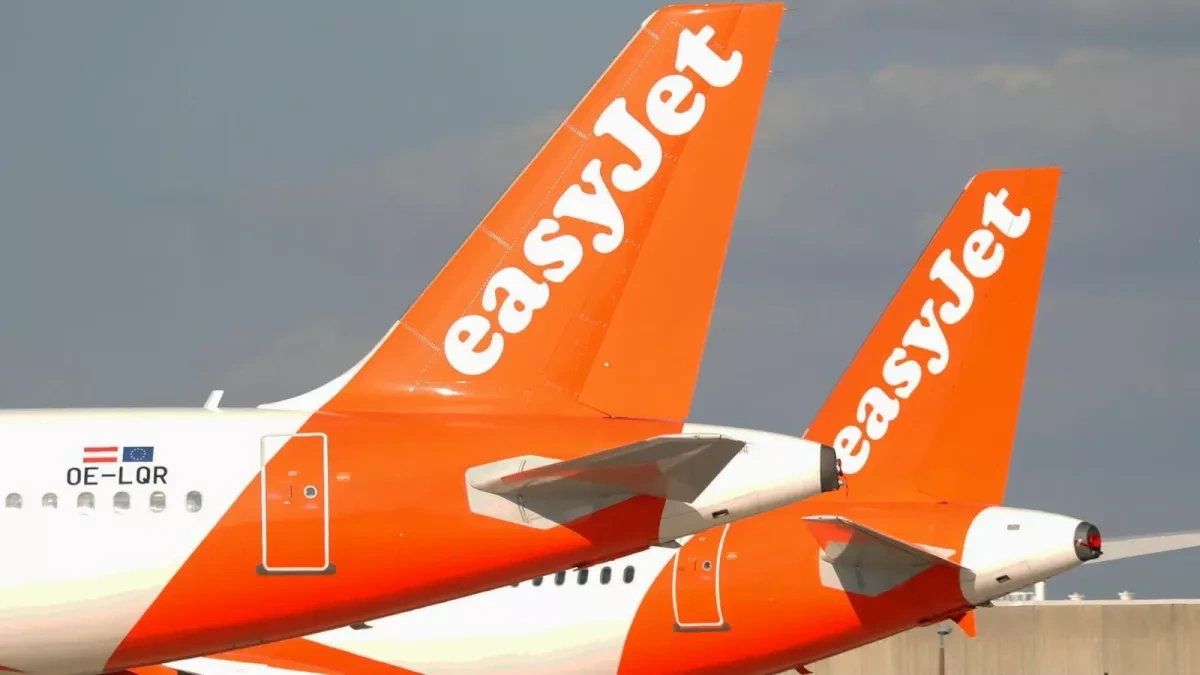 Easyjet passenger plane forced to divert after fireworks near Paris runway