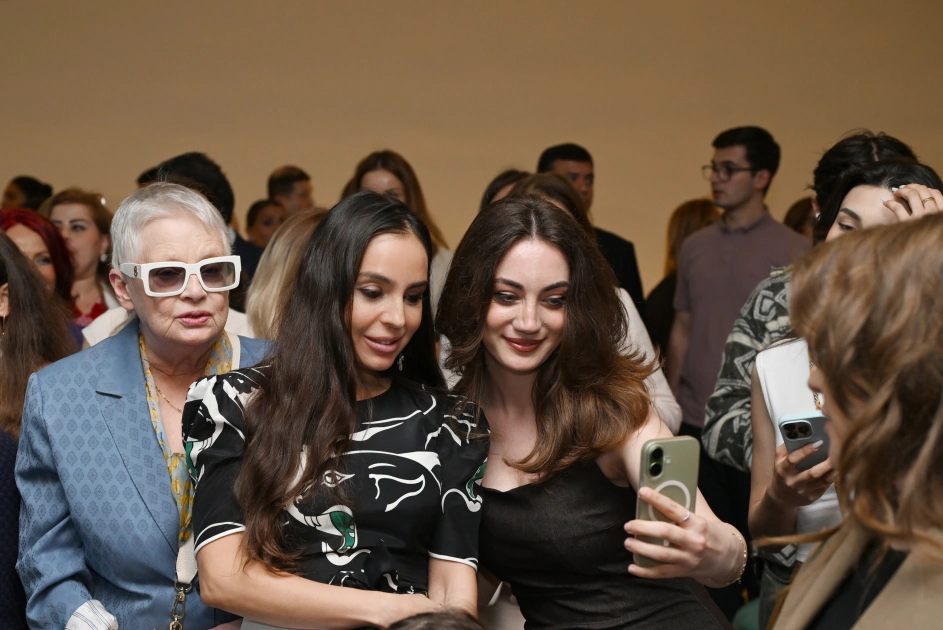 Solo exhibition of Peruvian artist opened at Heydar Aliyev Center (PHOTO)