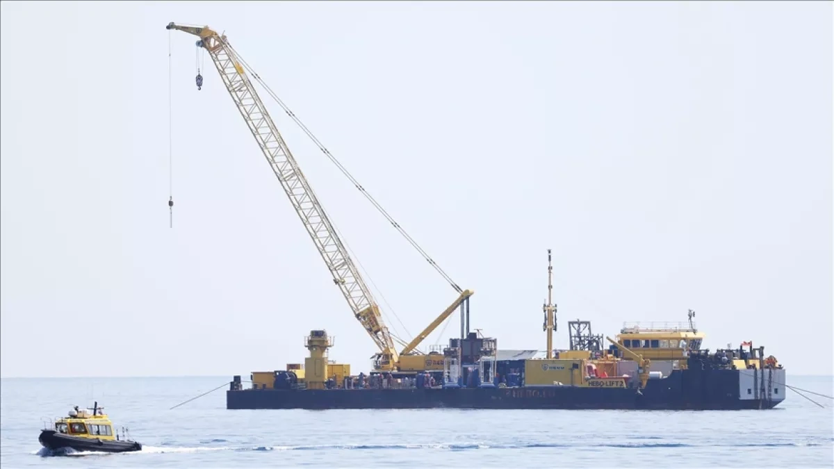 The Times: UK may deploy ship with mine-hunting drones to Hormuz To end Iran blockade