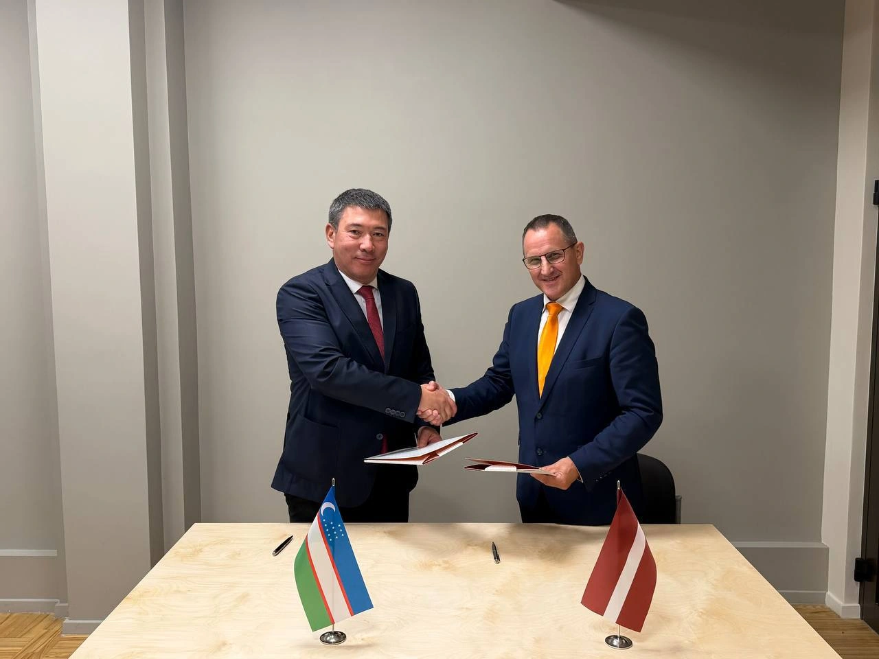 Uzbekistan, Latvia agree to double road transport permit quota for 2027