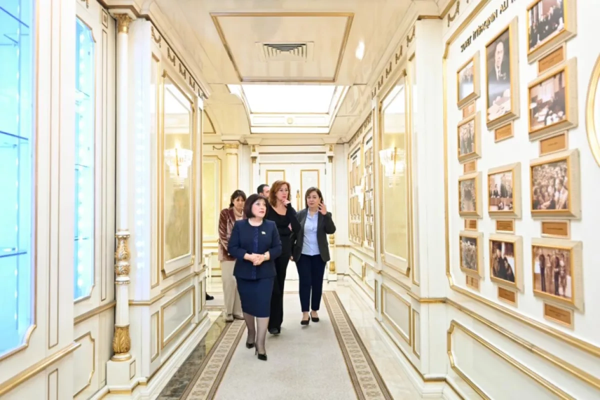 Spanish parliamentary speaker visits Azerbaijan's parliament, eyes energy Photo
